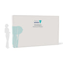 Die Große Textilwand Basic 5x3 hat ein Maß von 370 x 224cm. Das Textil wird um das Alumium Scherengitter mit Klettband befestigt. Hier mit einem Beispieldruck in weiss und türkis mit dem Print Mondo Elefanten Logo in blau.