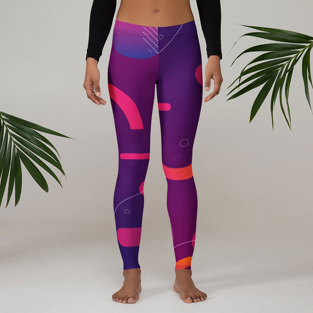 Stylische Damen-Leggings mit abstraktem Design in Lila, Pink und Rot. Enganliegend und elastisch, ideal für Sport, Yoga oder auffällige Streetwear-Outfits.