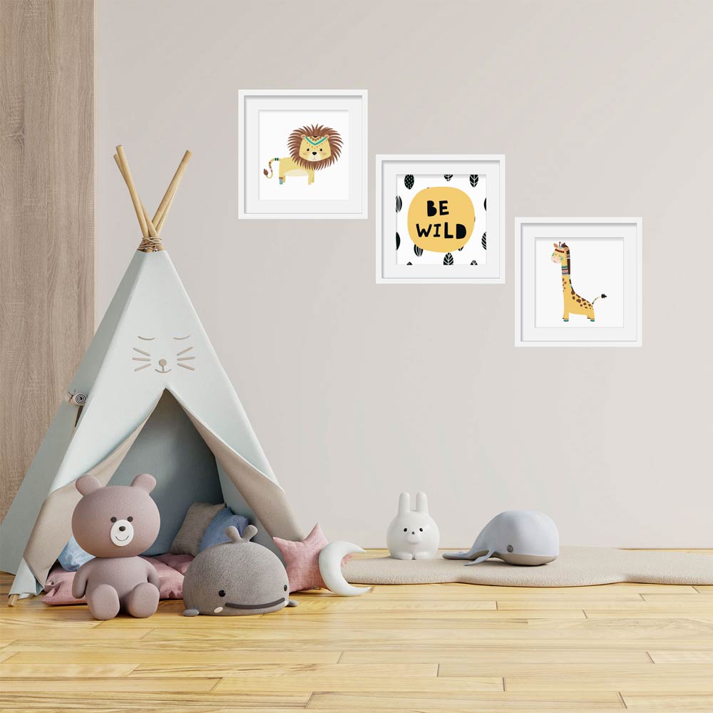 Poster-Set "Be Wild" mit Spielzelt im Kinderzimmer