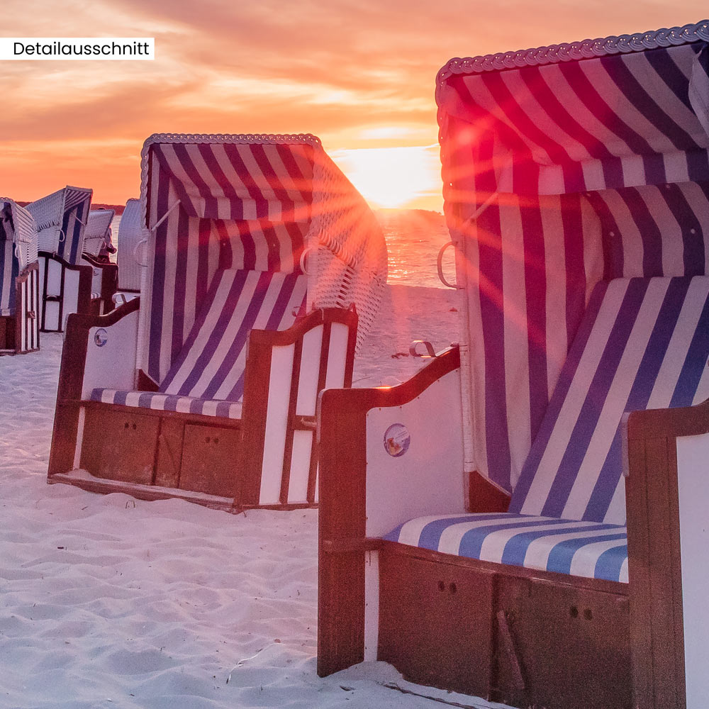 Detailbild Leinwandmotiv "Strandkörbe im Sonnenuntergang" 